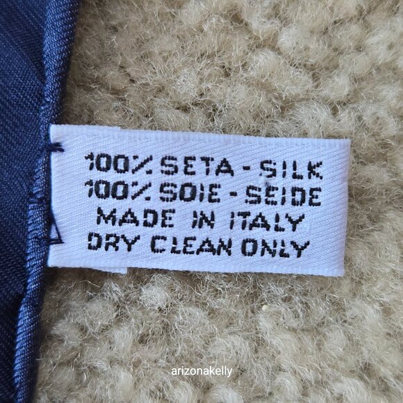 Nina Ricci Silk Twill Square Scarf Hand-rolled Red White Blue Heart - Picture 3 of 7